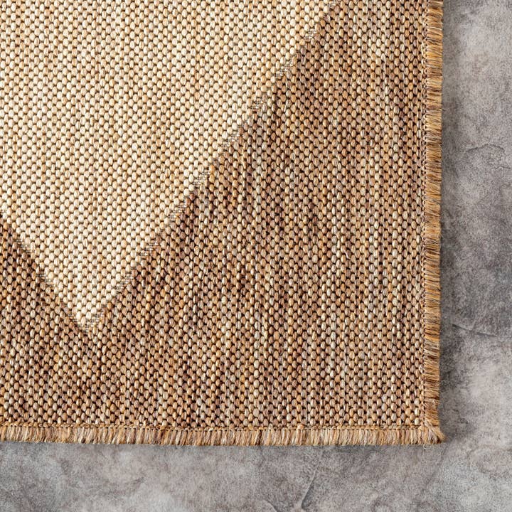 Beige Sabina Diamond Trellis Indoor/Outdoor Area Rug for wholesale on Faire3