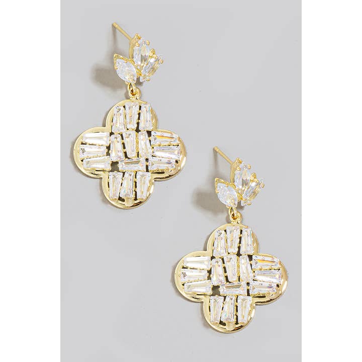 Cubic Zirconia Baguette Clover Charm Dingle Øreringe for engroshandel hos The Looks by Fame Accessories
