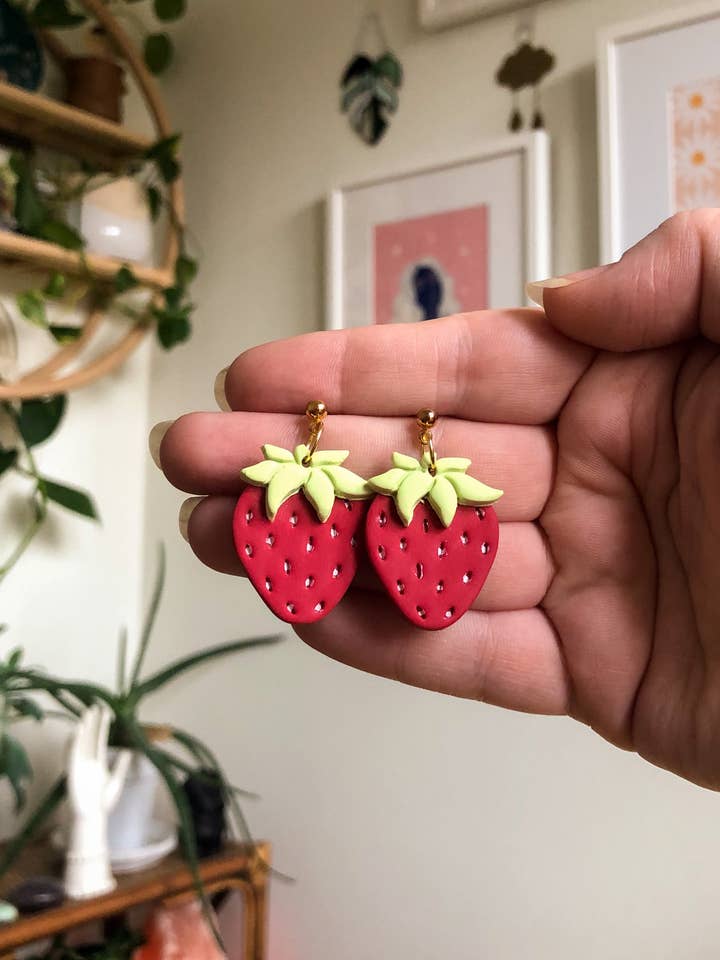 Erdbeer-Tropfen für den Großhandel von Just Luckey Designs