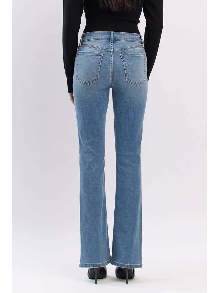 Hämnd Imogen Mid Rise Bootcut Regelbunden - Hämnd för wholesale på Faire