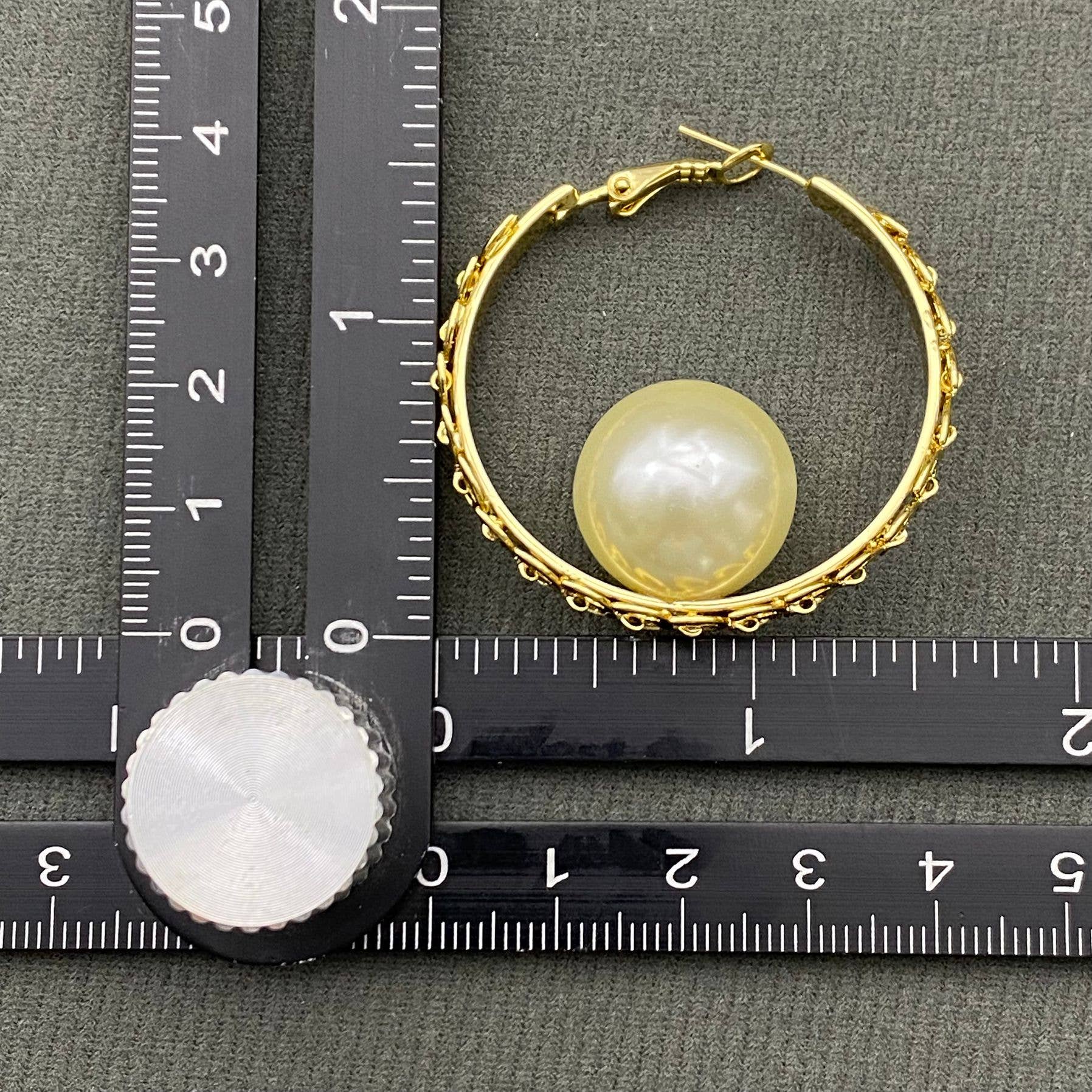 Mio Queena - Wholesale Hoop Earrings - Big Pearl 18K Gold Plated Wheat Shape Hoop Earrings3