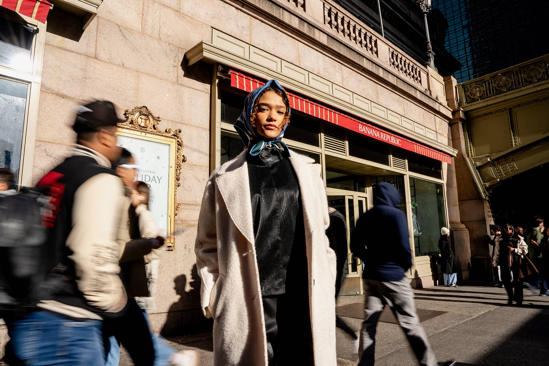 Jessie Zhao New York – Cachecol - Mulher por atacado – Cachecol de Lã e Seda de Dupla Face do Jardim dos Leopardos Azuis9