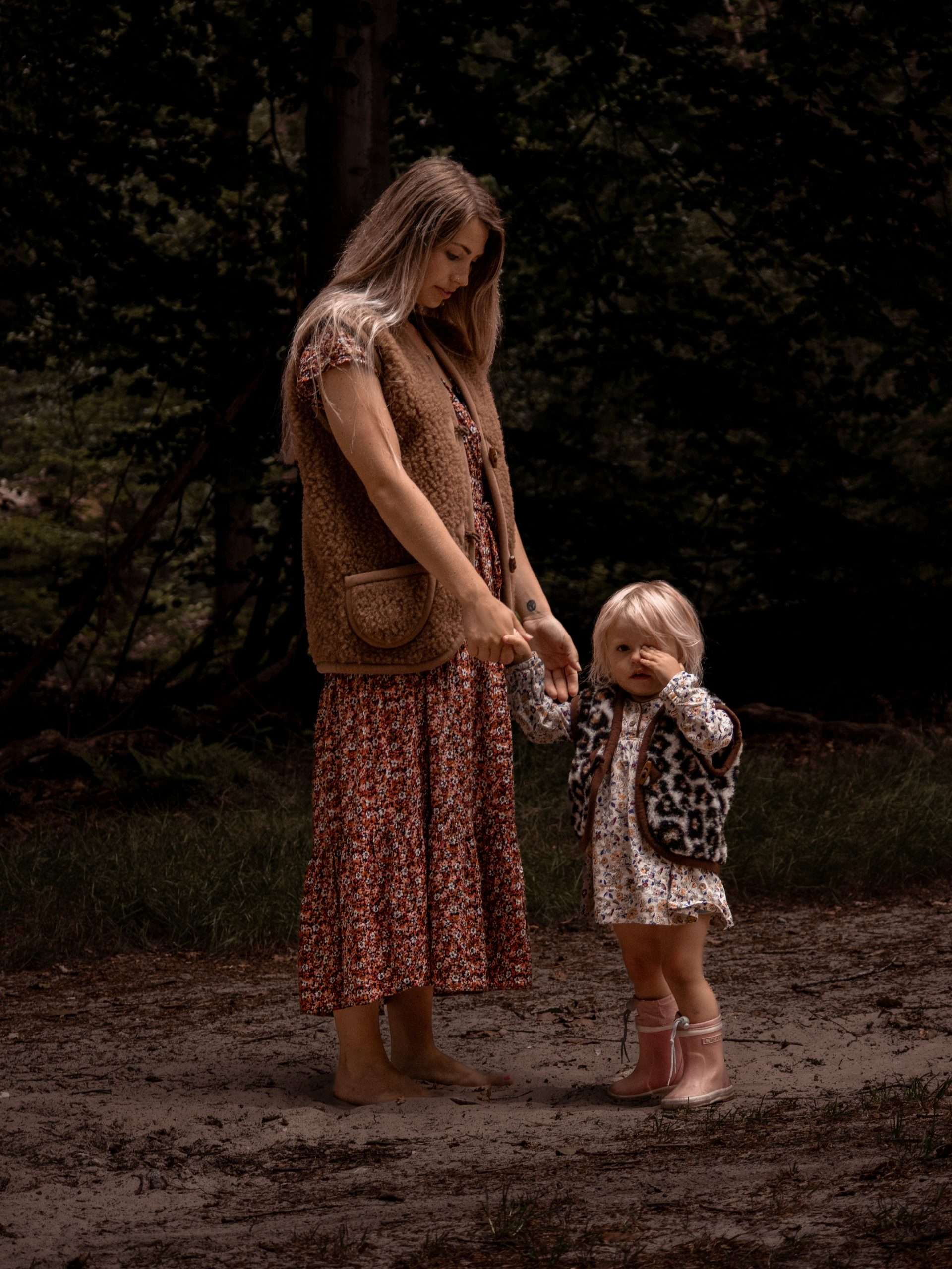 We Are Wovens – wholesale Outerwear Vest - Women’s – Bodywarmer Van Wol - Espresso - Volwassenen3