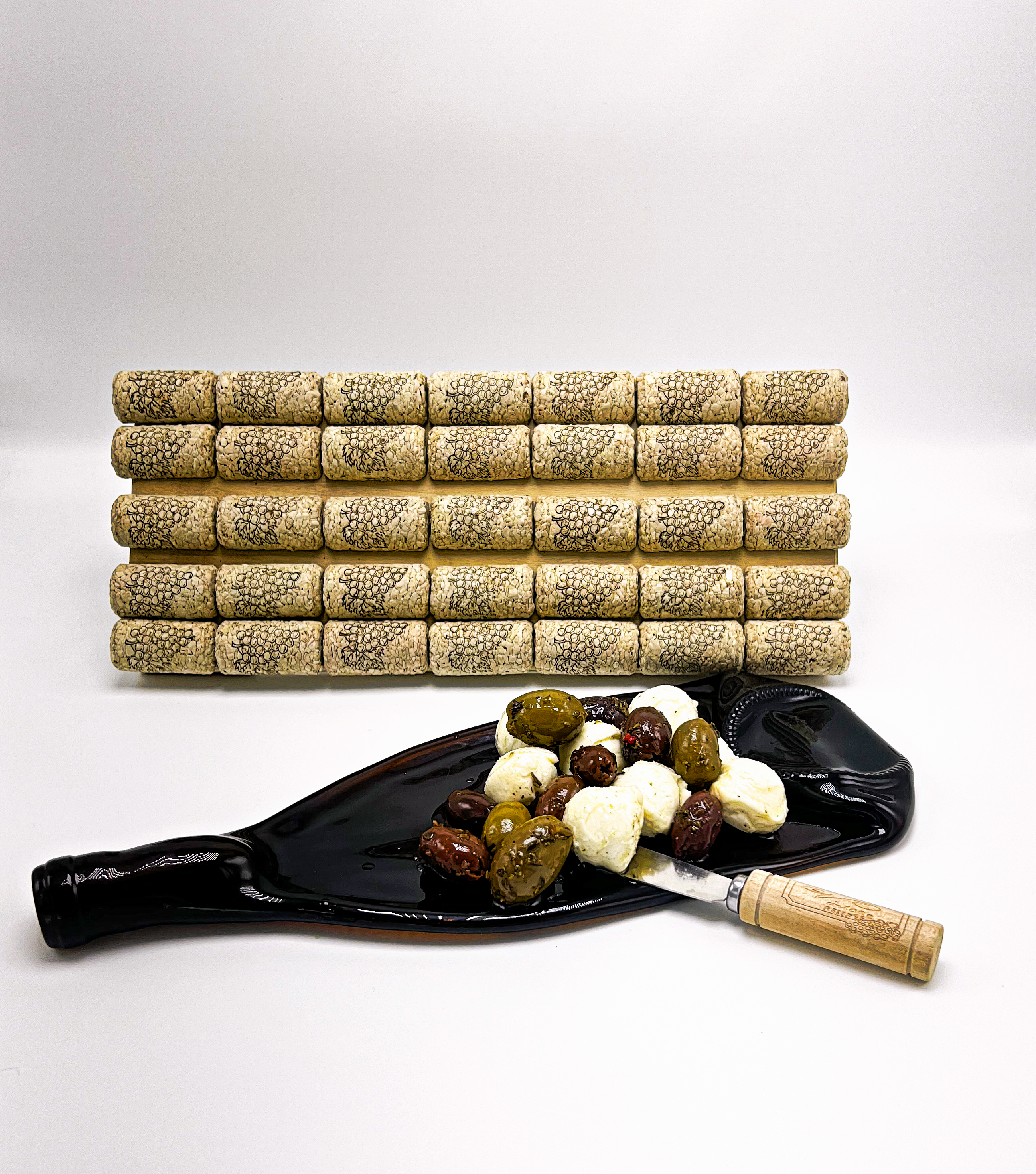 Cowgirls Re-Ride/ DBA ReCorked Creations - Vente Plateaux - Assiette d'apéritif en bouteille de vin avec épandeur5