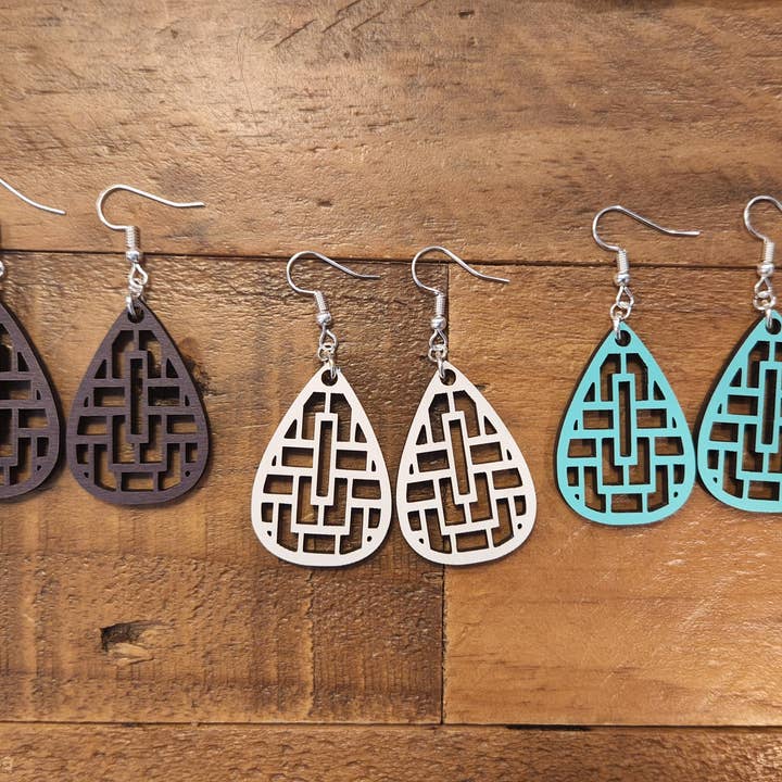 Petites découpes géométriques pour la vente par Rustic River Engraving