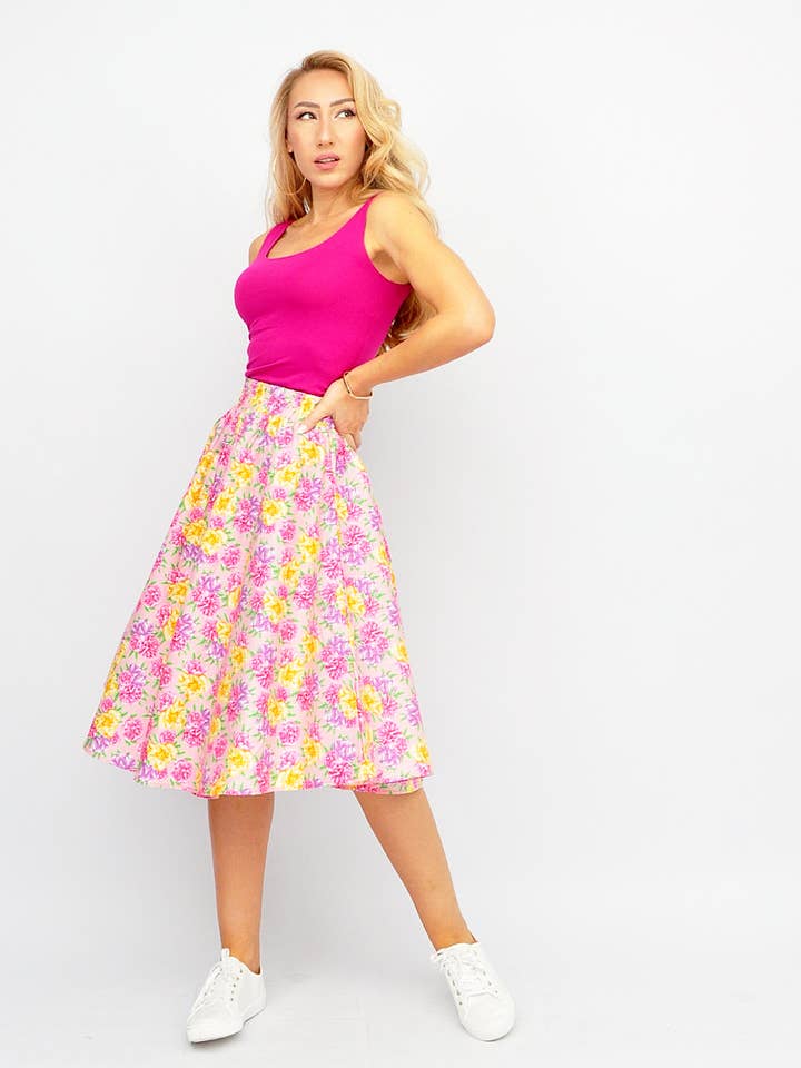 Maxi rok van katoen met roze bloemen voor wholesale door Kalimera Clothing Athens