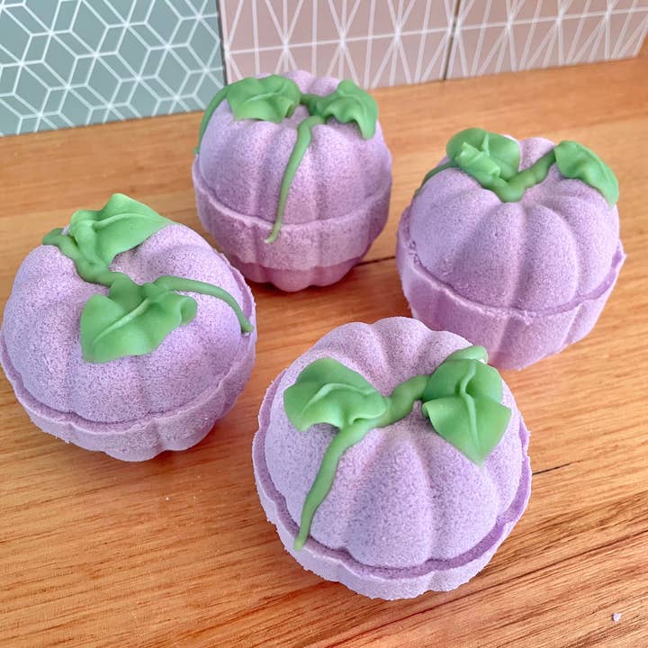Suave Soaps - Wholesale Bath bomb/fizz - Pumpkin Goat Milk Bath Bomb6