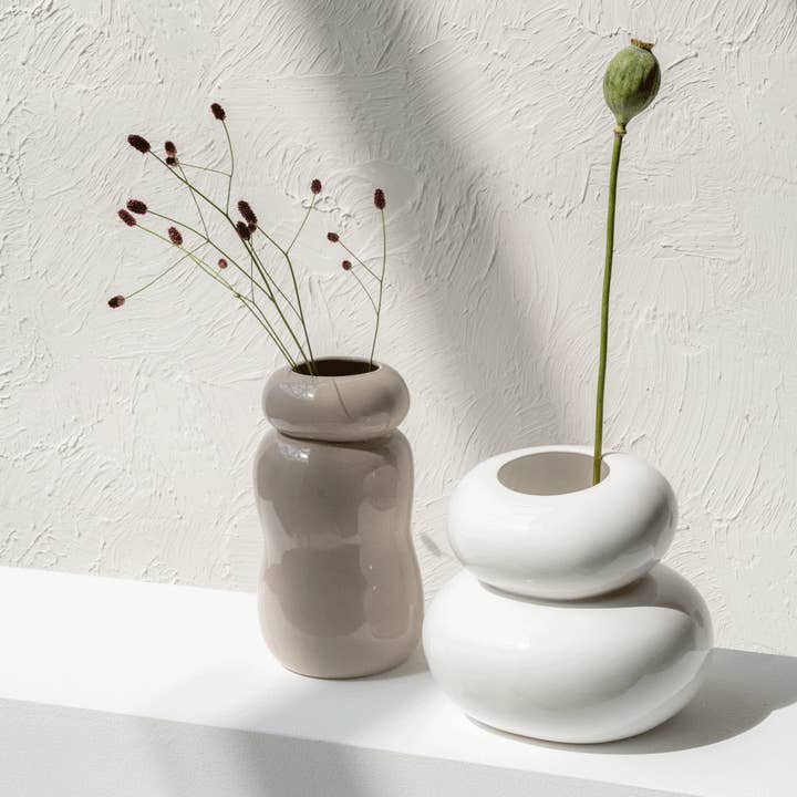 Vase Pebbles White for wholesale on Faire