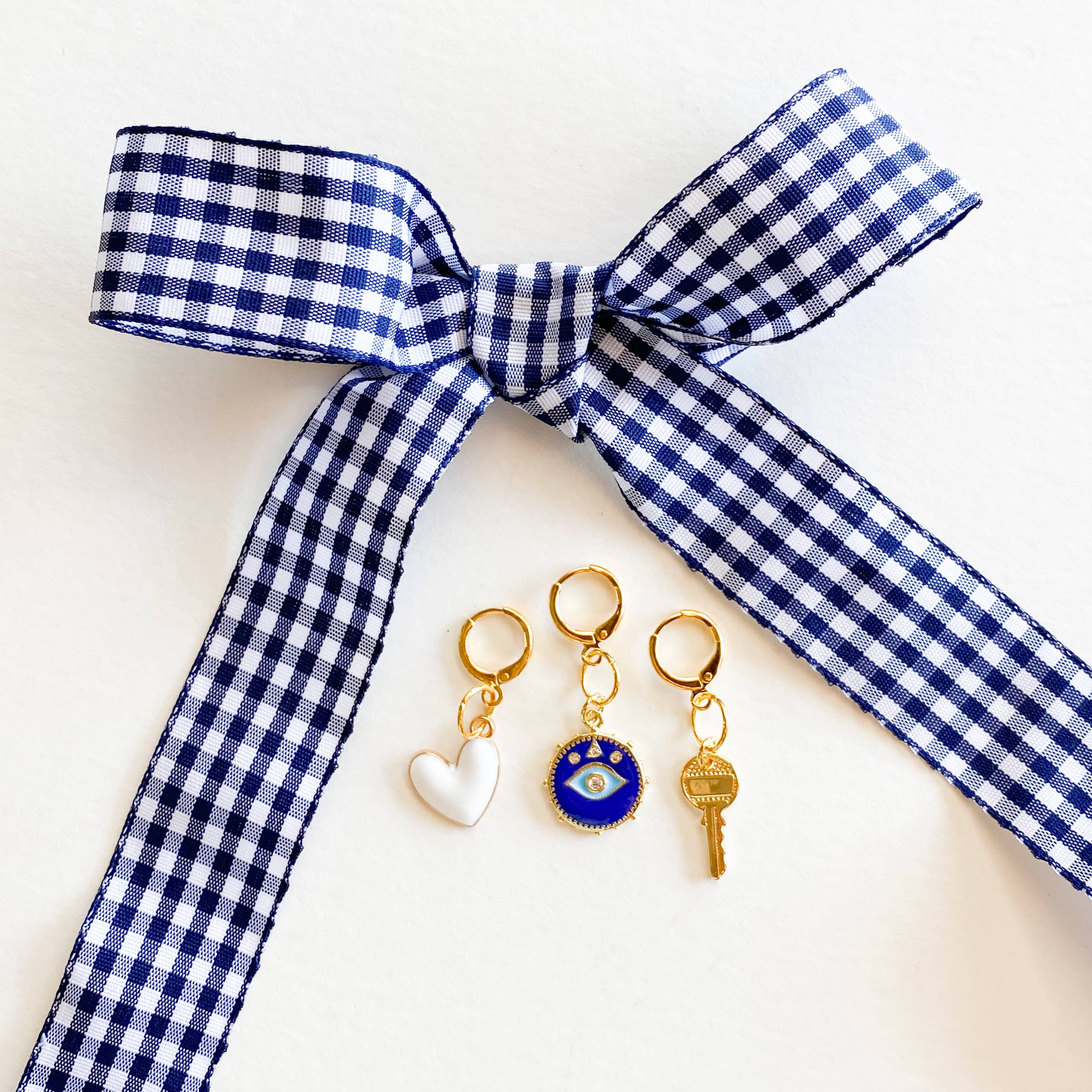 Leo & Lee Studio - Wholesale Shoe Accessories - Gingham Shoe Charms and Lace Sets | Sneaker Charm Sets24