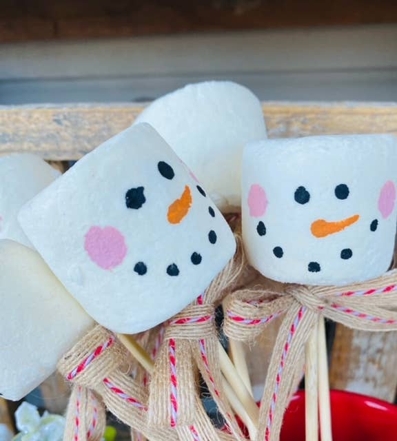 A Gnome on the Roam - Wholesale Christmas Decoration - Faux Christmas Marshmallows with a skewer, Snowman face1