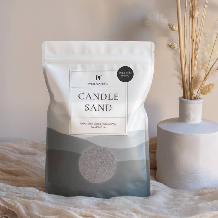 Steingrauer Kerzensand mit Dochten für den Großhandel von PureWorld