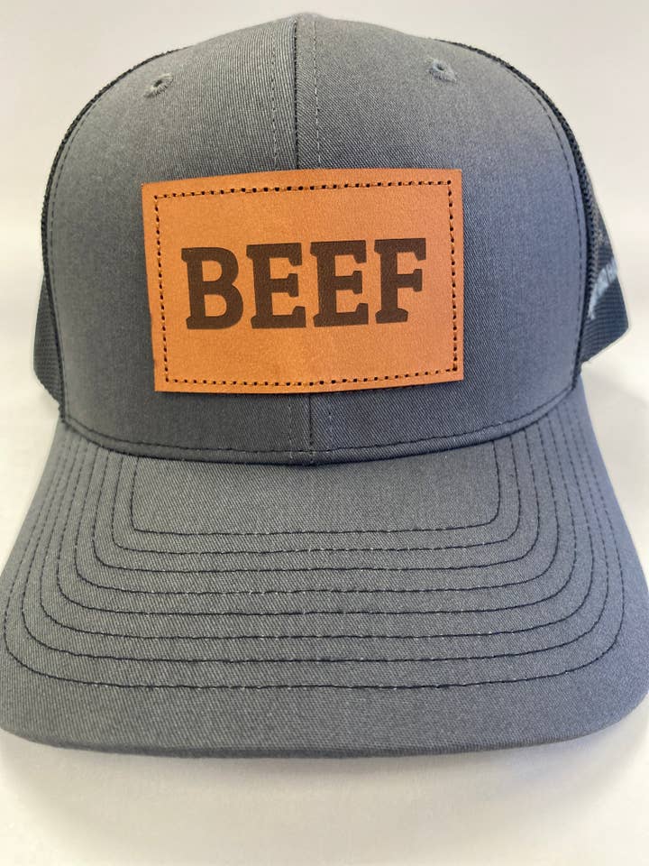 Cappello Richardson 112 in pelle con patch BEEF color antracite/nero per la vendita all'ingrosso da parte di Shirt and HAT Co.