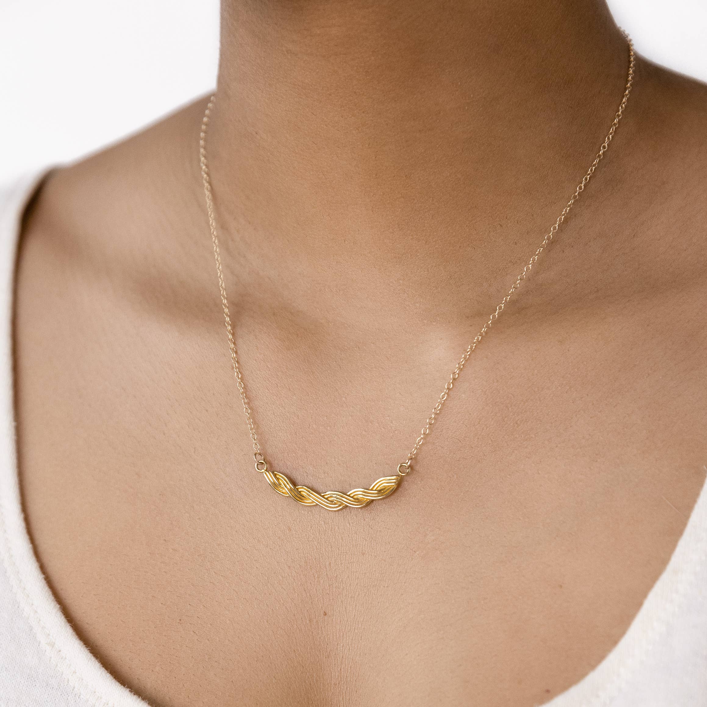 Goldeluxe Jewelry - Wholesale Pendant/Charm Necklace - Meadow Necklace1