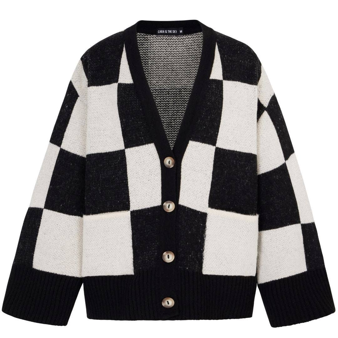 Cara & The Sky – wholesale Cardigan – Women’s – Candice Checked Oversized Chunky Cardigan - Black & White2