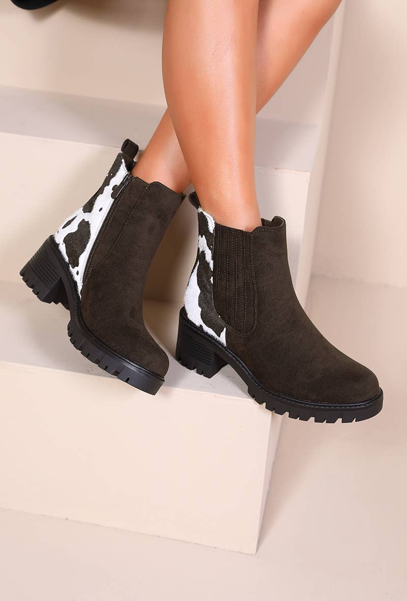 Joia Paris - Wholesale Boots - Women's - Women's ankle boots with block heel and lug sole WZ-7113