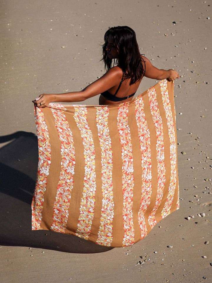 Sommar Lei Pareo för wholesale av Tag Aloha Co.