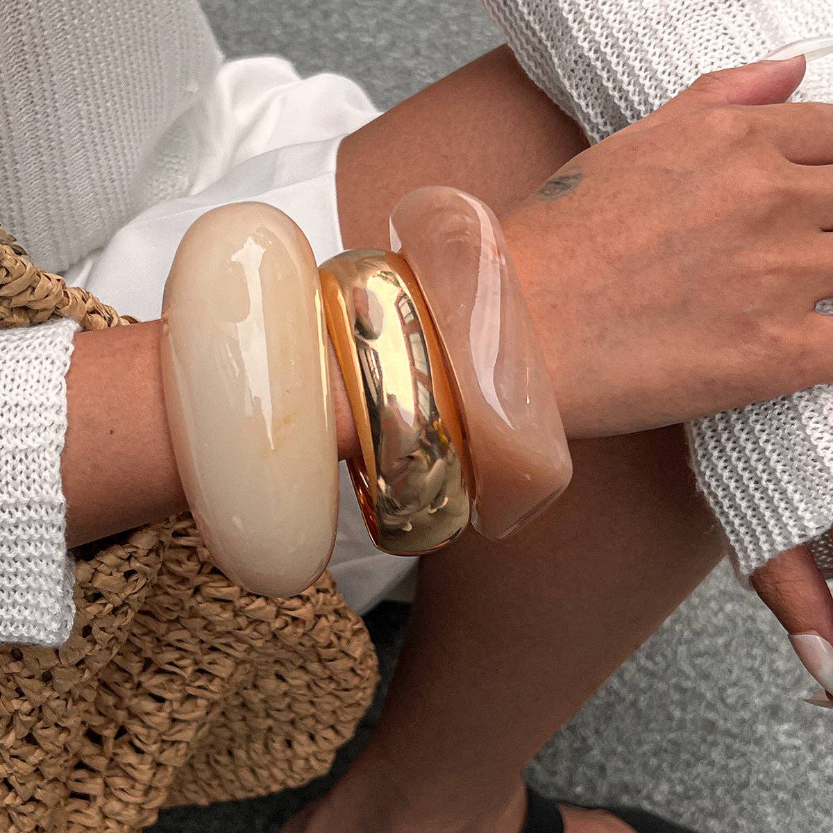 Dipped Shop - Wholesale Bangle Bracelet - Vintage Irregular Wide Acrylic Bracelets DP25B5819