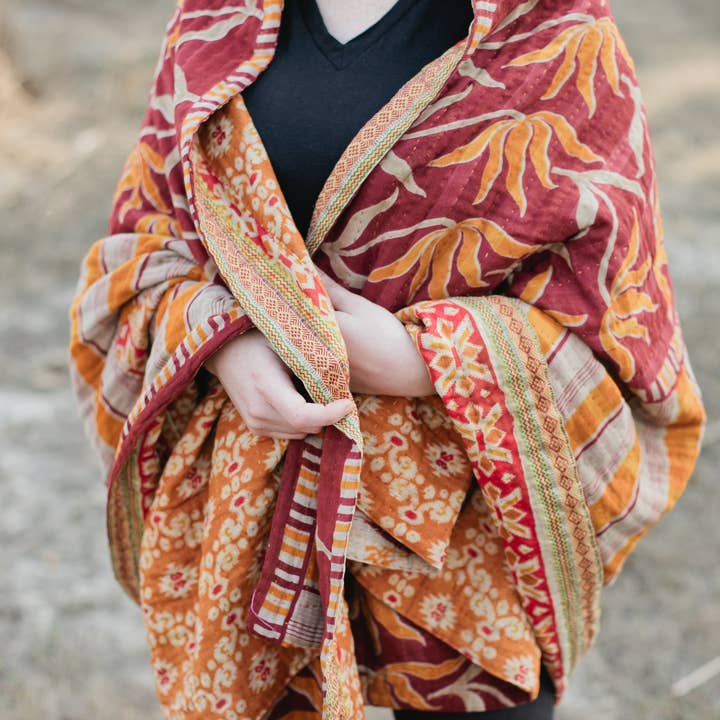 Basha Boutique - Wholesale Throw blanket - Kantha Standard Size, Vintage Cotton Cozy Throw Blanket3