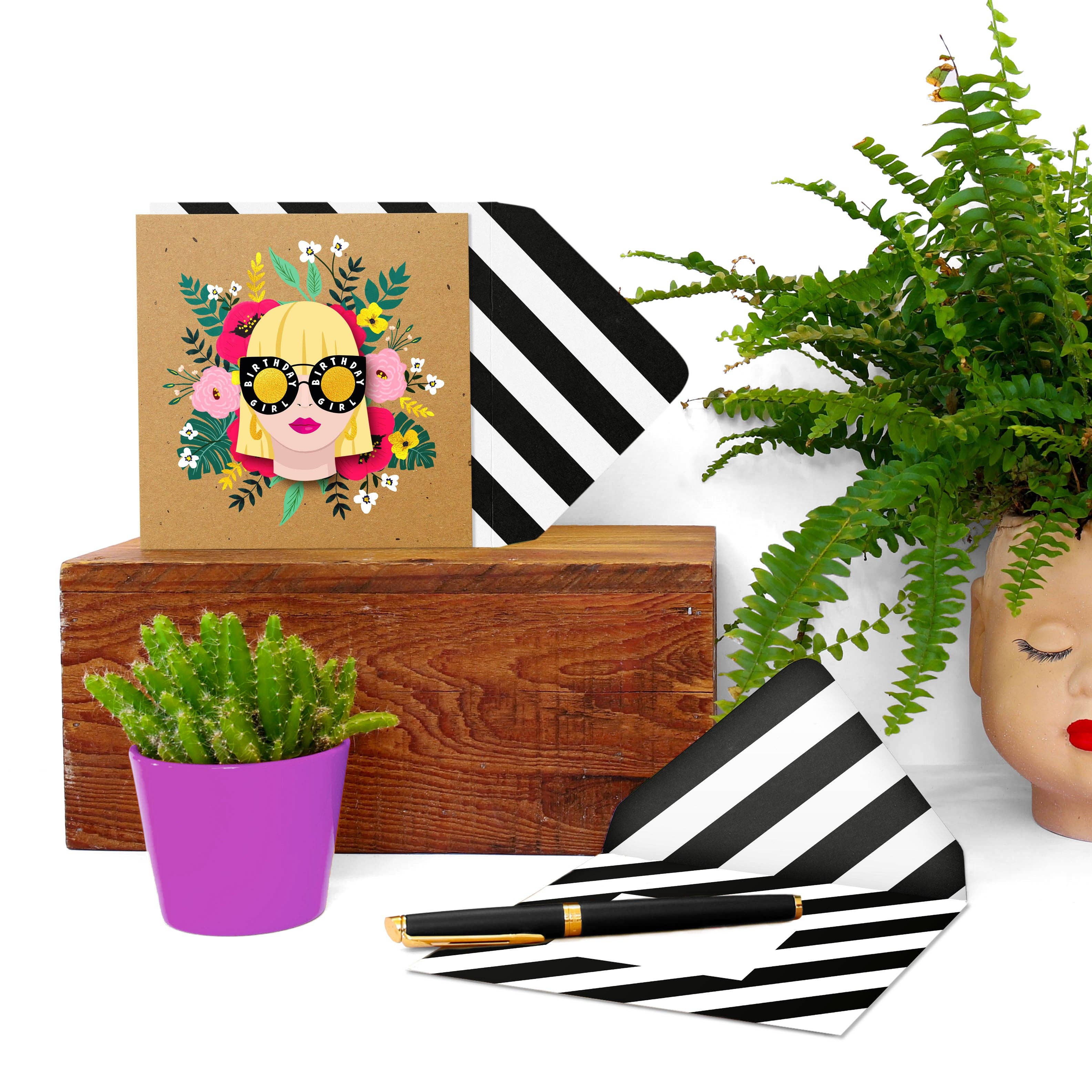 Tache – postal de parabéns por atacado – Menina Loira de Aniversário, Cartão de Felicitações Feito à Mão2