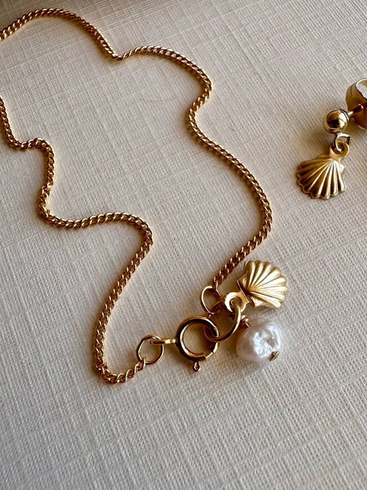 Momi Bracelet for wholesale by xo, Mango