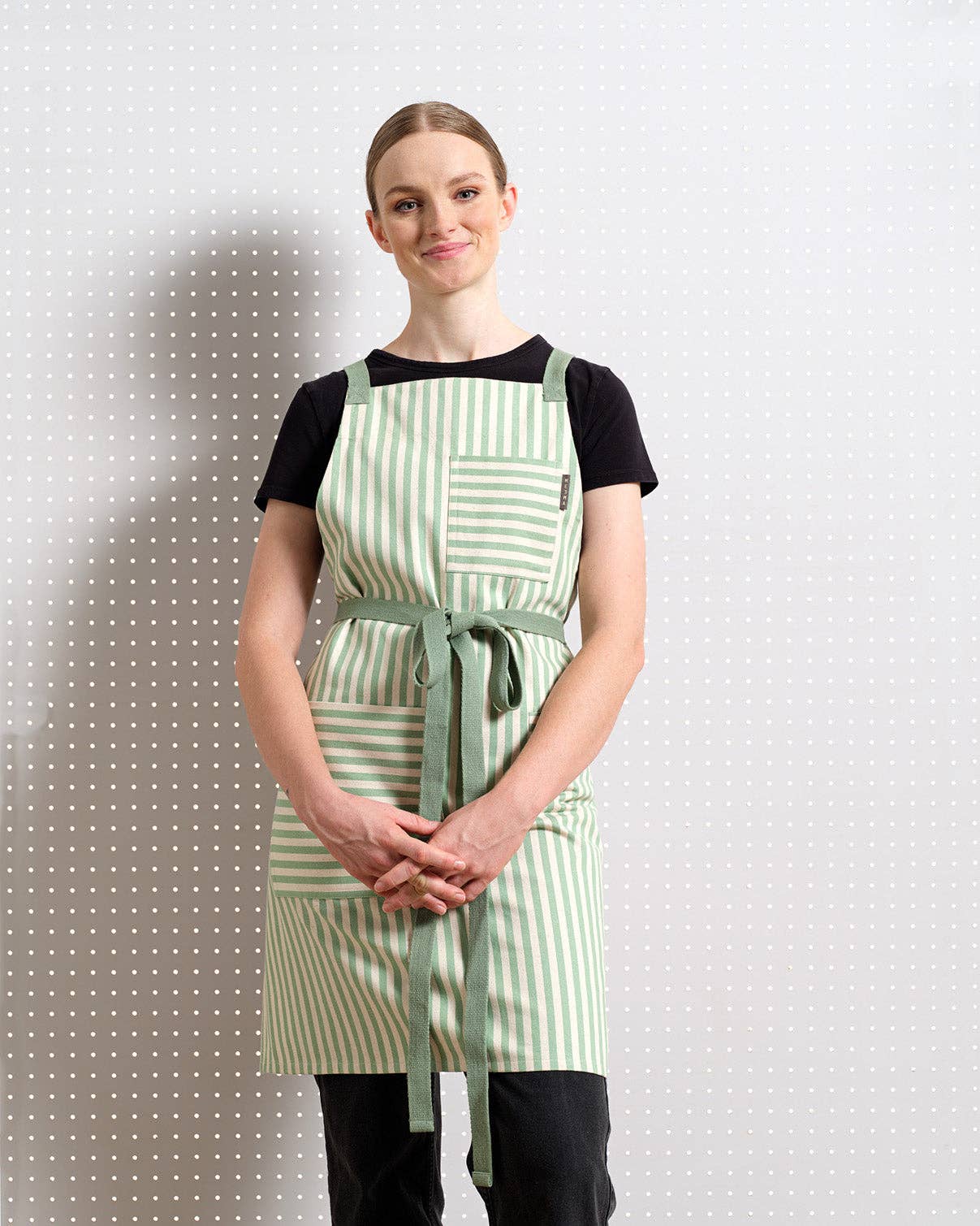 MEEMA - Wholesale Apron - Chef Apron Crossback – Upcycled Cotton, Unisex9