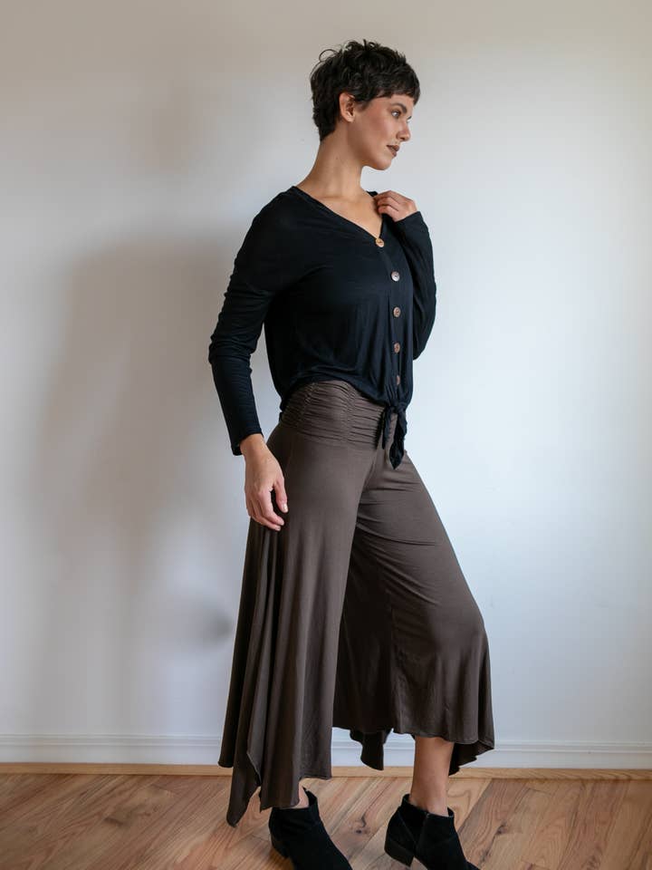 Paramita Designs - Wholesale Pants - Women's - Ruched Waistband Wide Leg Gaucho Pants6