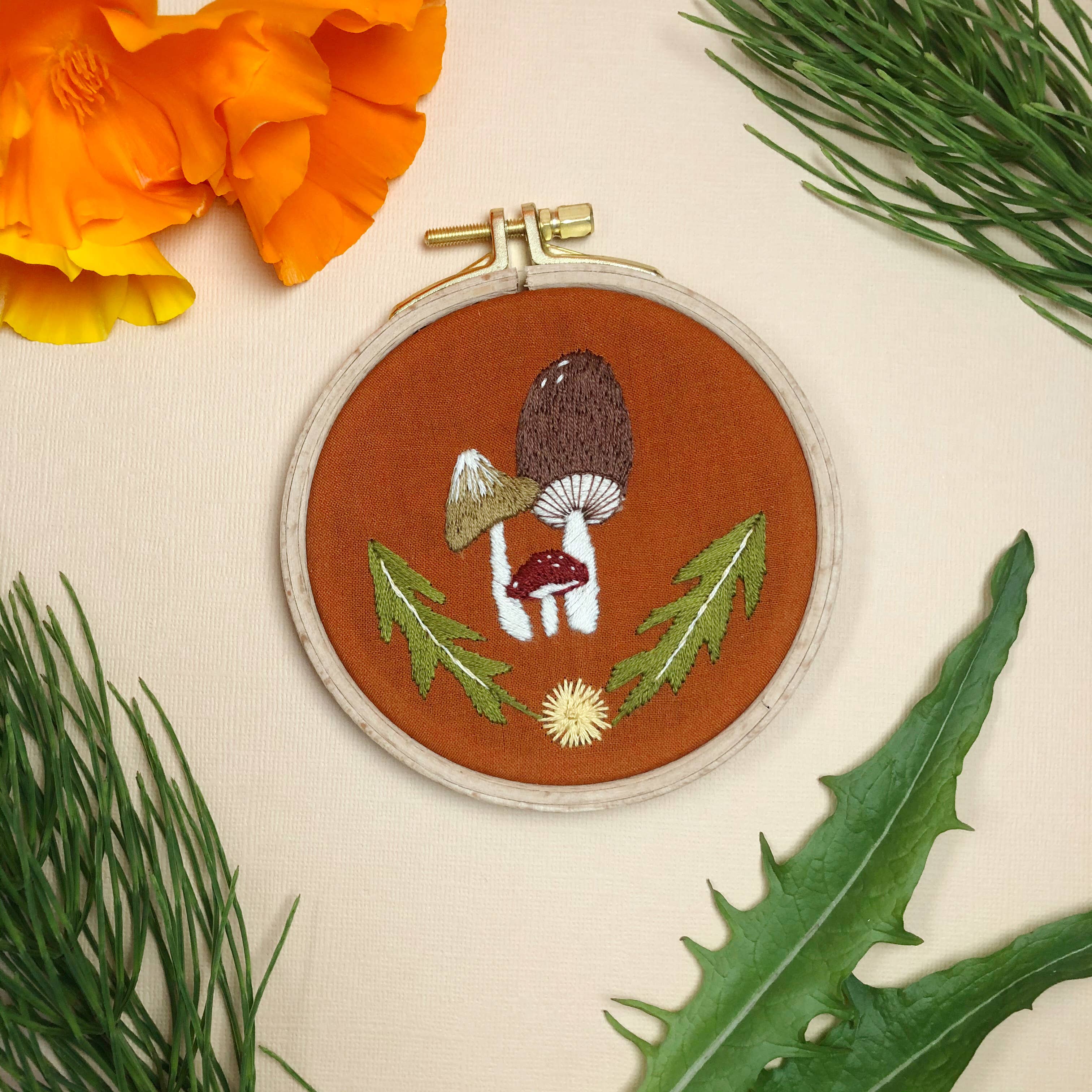 MCreativeJ – wholesale Embroidery/cross-stitch supplies – Mushroom Trio - Intermediate Hand Embroidery DIY Craft Kit3