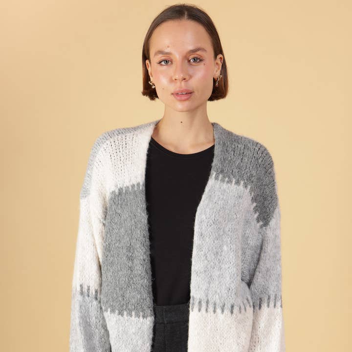 Multicolor wool vest 13416 and other Purchase Wholesale ropa moderna mujer. Free Returns & Net 60 Terms on Faire trending on Faire.