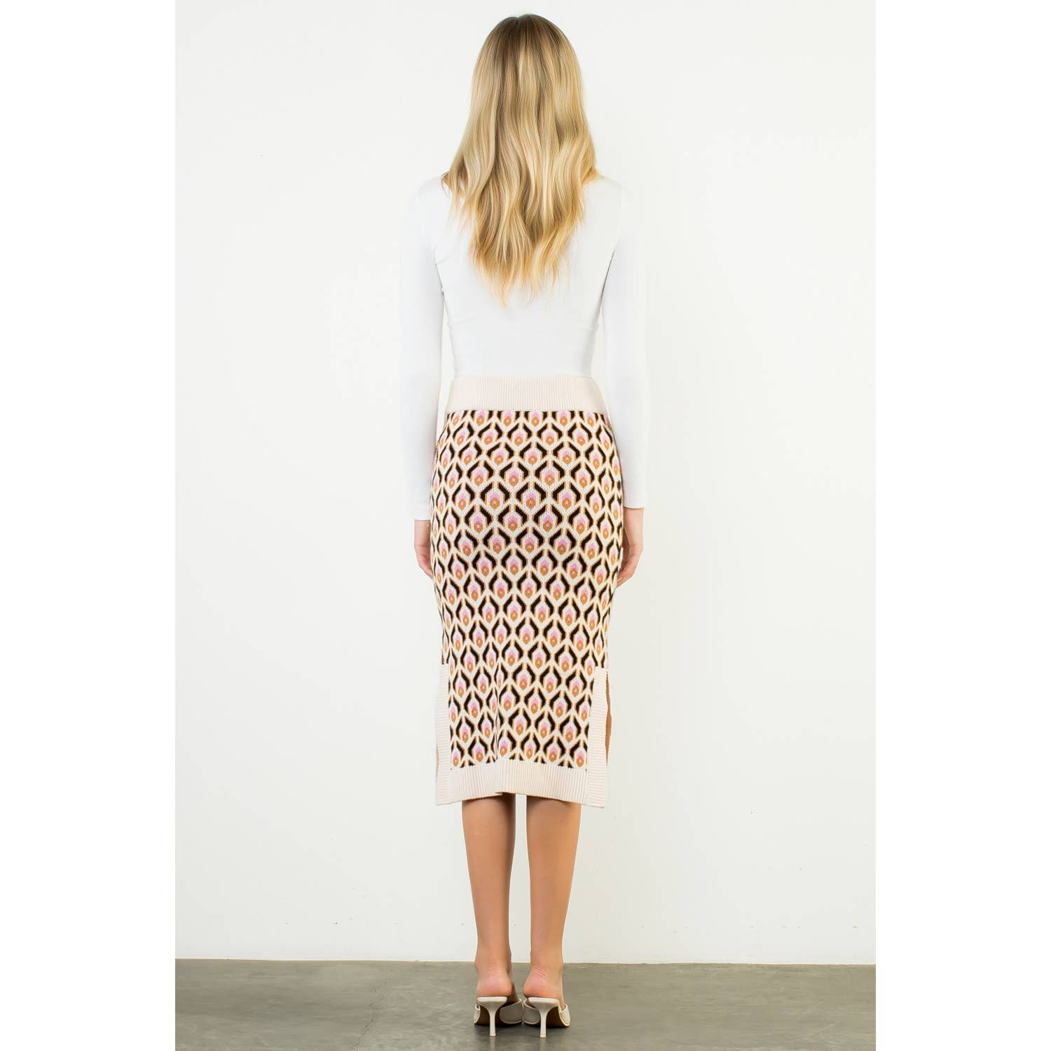 GRÄDDE Geometrisk Jacquardstickad Midikjol för wholesale på Faire4