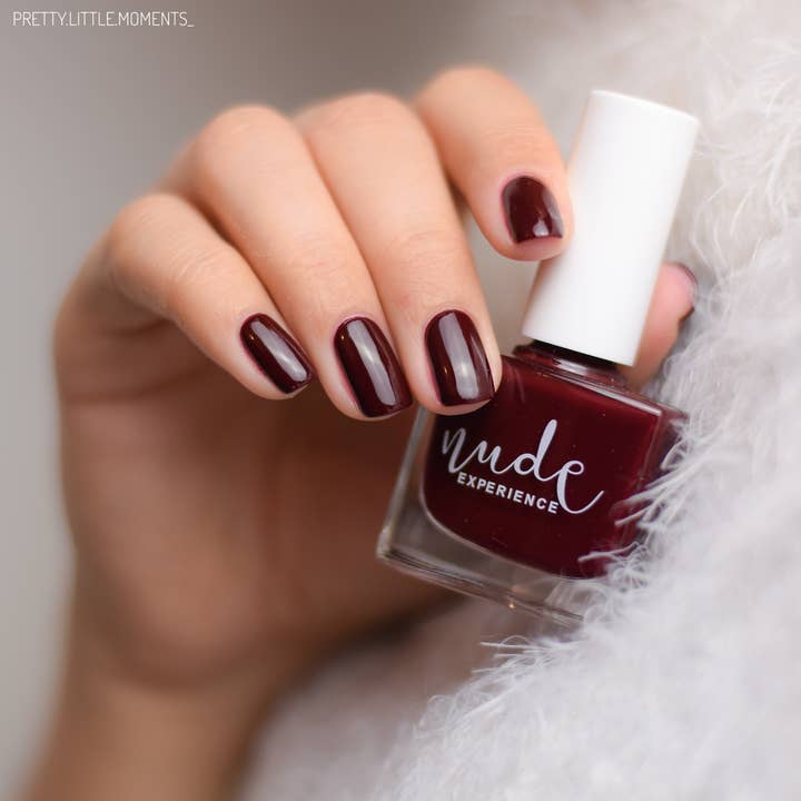 Nude experience - Wholesale Nail Polish - Nail polish Bio-sourced - TANGO - Reddish-black3