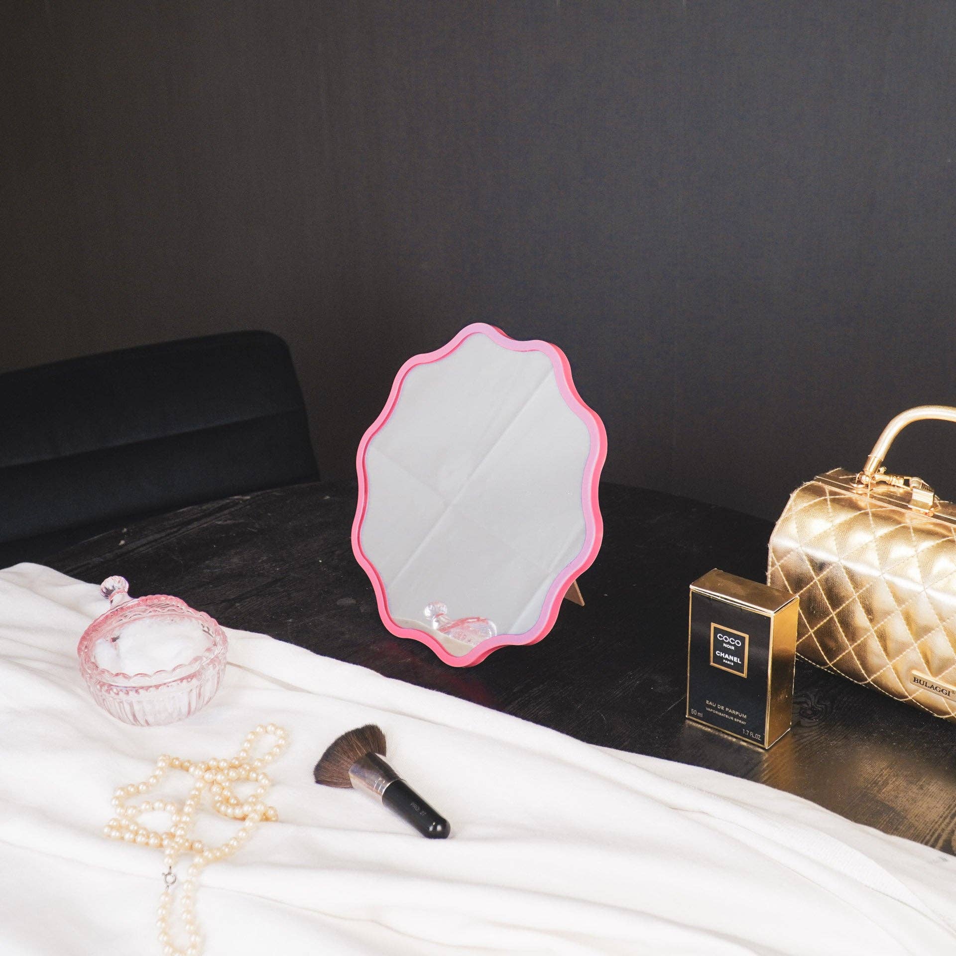 Housevitamin bv - Wholesale Makeup Mirror - Make up Mirror - Round - Pink - 25x1x25cm1