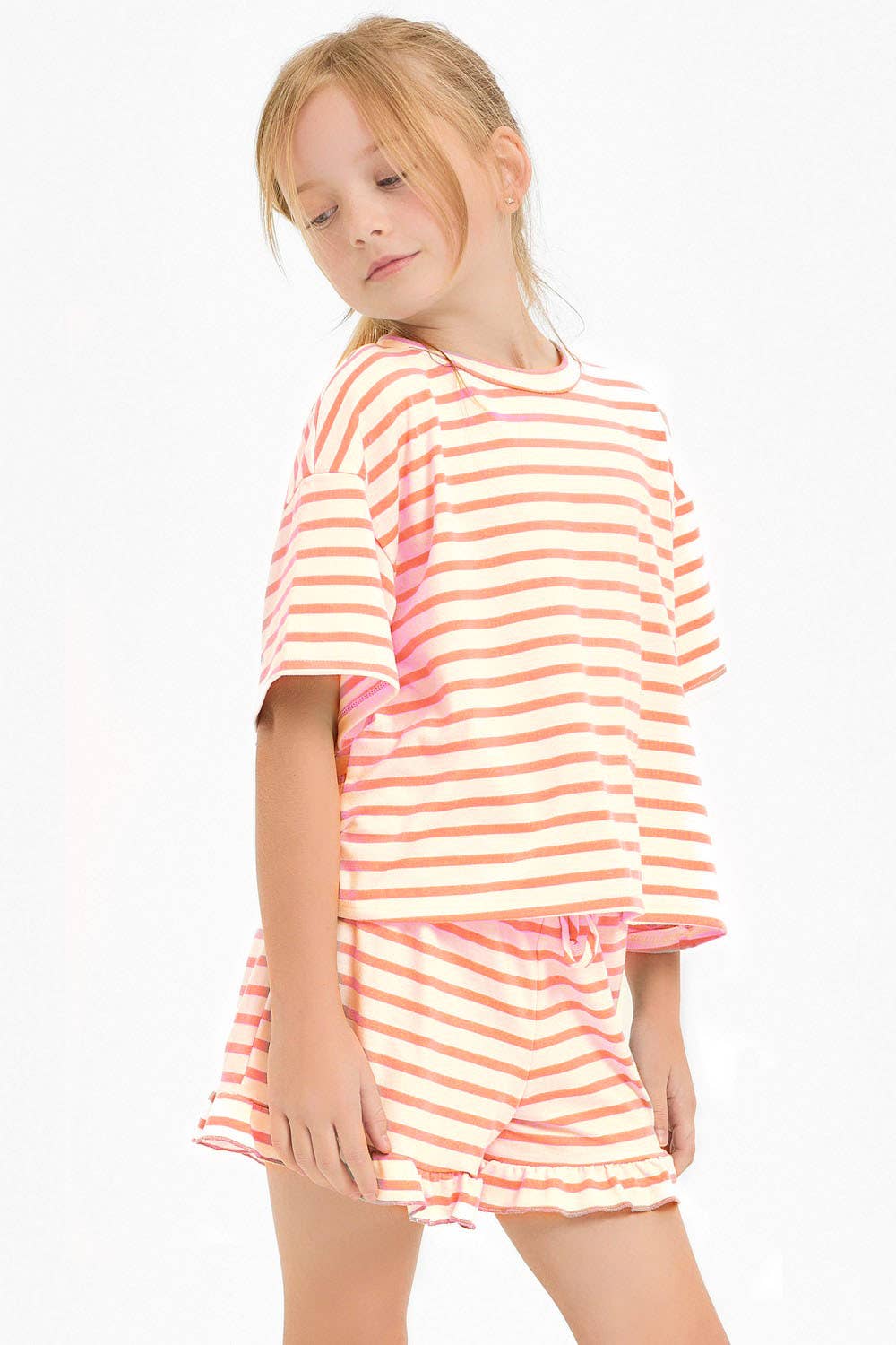 Good Girl – Großhandel Top- & Shorts-Set – Kinder – Gestreiftes Crop-Top und Rüschen-Shorts-Set7