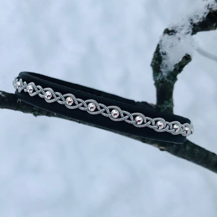 Jojk – wholesale Manschettarmband – Smalt Sami Lappland Tennarmband Med Silverpärlor #27
