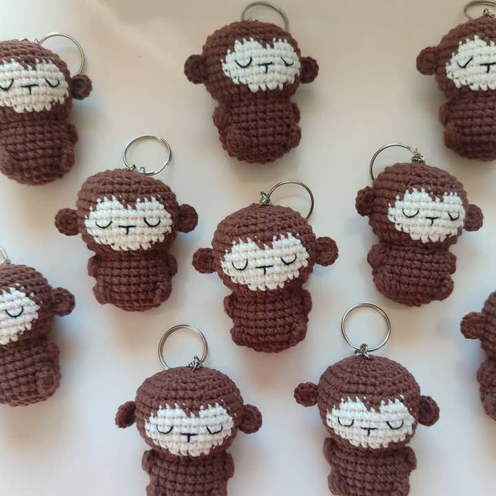 KLABELGIFT - Wholesale Sleutelhanger - Dames - Gehaakte Amigurumi Apen Sleutelhanger – Schattig & Uniek Cadeau