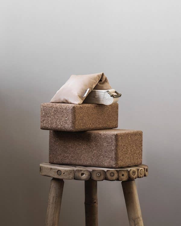 Yogiraj - Wholesale Yoga Block/Bolster - Yoga block cork, large - YOGIRAJ2