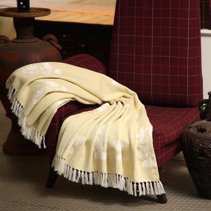 Plaid à fleurs pour la vente par Tikauo