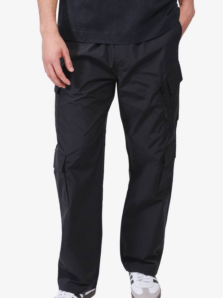 Pantalon en nylon extensible à poche diagonale pour la vente par Brooklyn Cloth