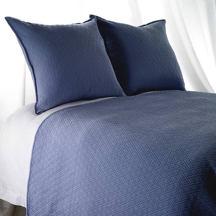 Couvre-lit matelassé Indi, bleu marine pour la vente par India's Heritage