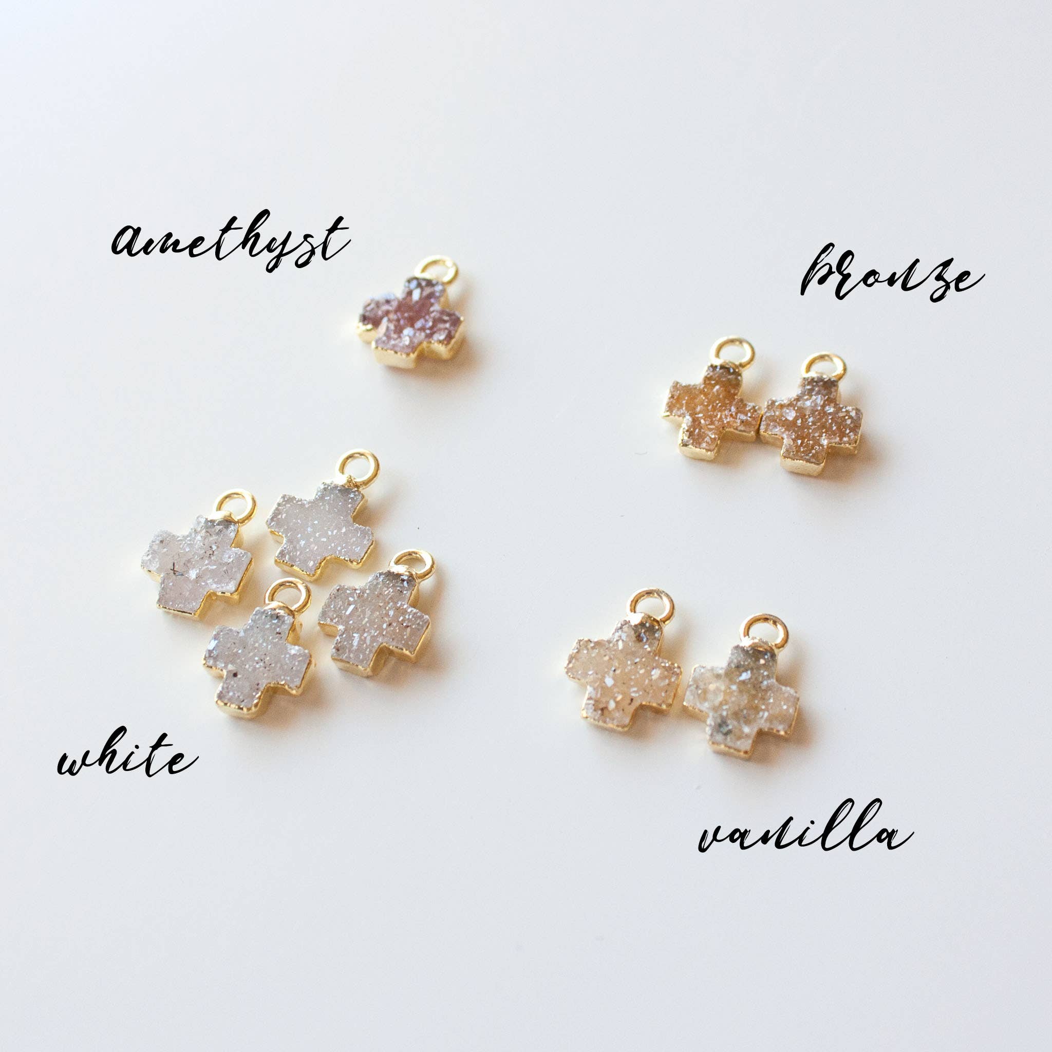 Pure Indigo Design - Vendita all'ingrosso Collana con ciondolo/pendaglio - Celeste Druzy - Collana con croce7