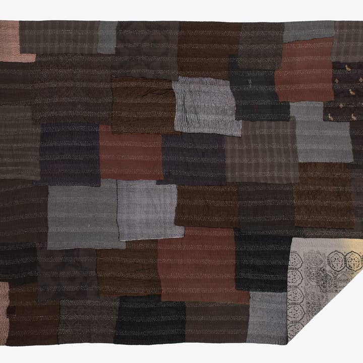 Ombre mit ausfransendem Flicken Vintage-Kantha-Überwurf – Gelbstein für den Großhandel von Maison Mieko