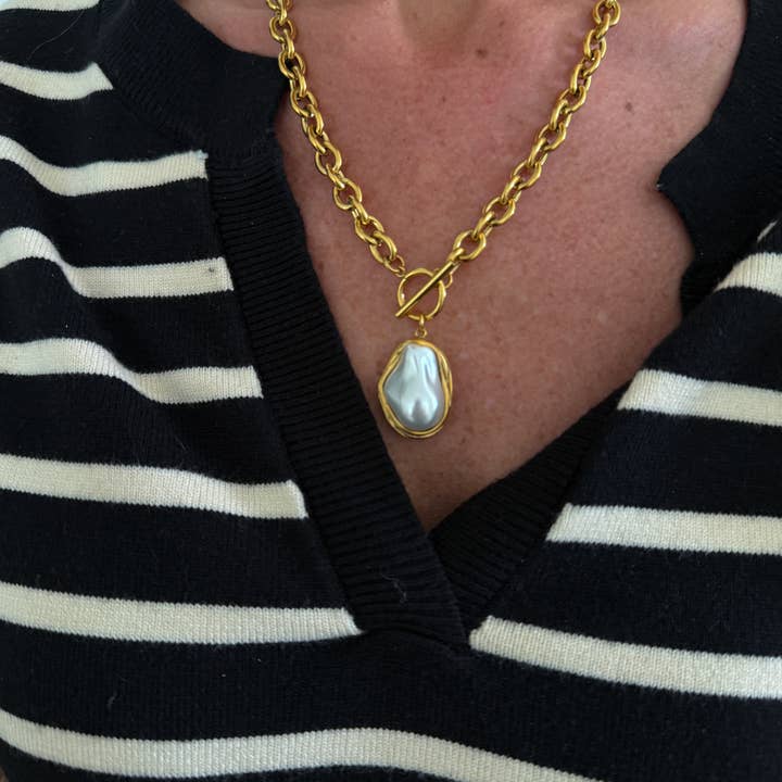 CHANSUTTPEARLS - Wholesale Pendant/Charm Necklace - PEARL DROP NECKLACE