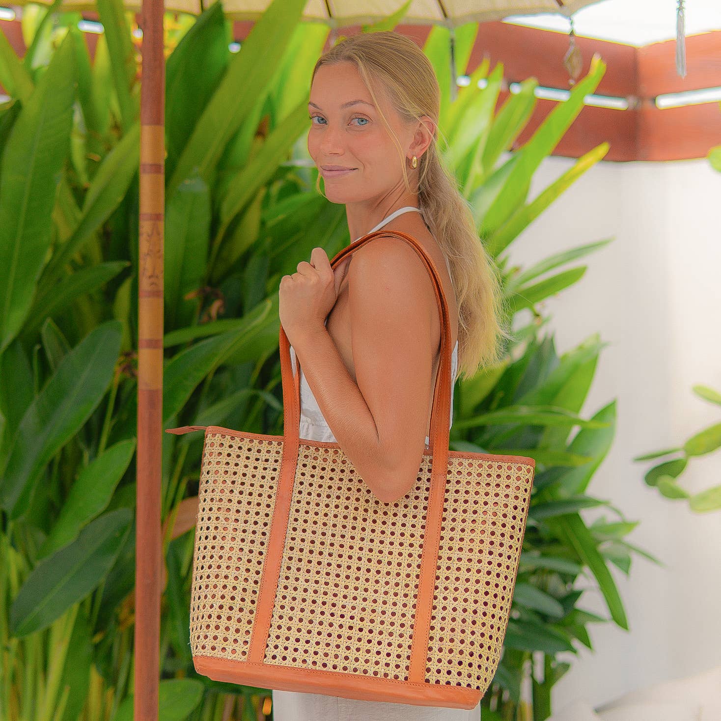 Kayu&Co. - Wholesale Tote Bag - Women's - Sol Tote Bag – Handwoven Rattan & Leather Shoulder Bag | Sunset & Luna7