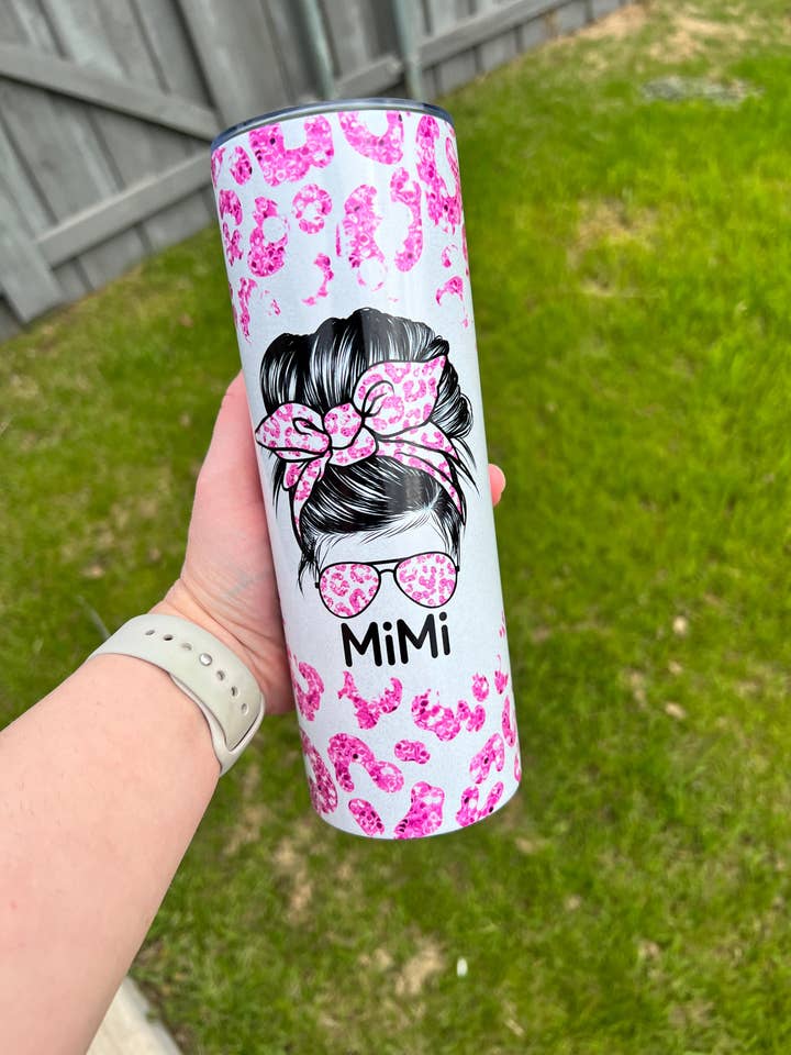 Mimi Gepard 20oz Slank Tumbler med Låg & Sugerør for engroshandel hos Selena Marie LLC