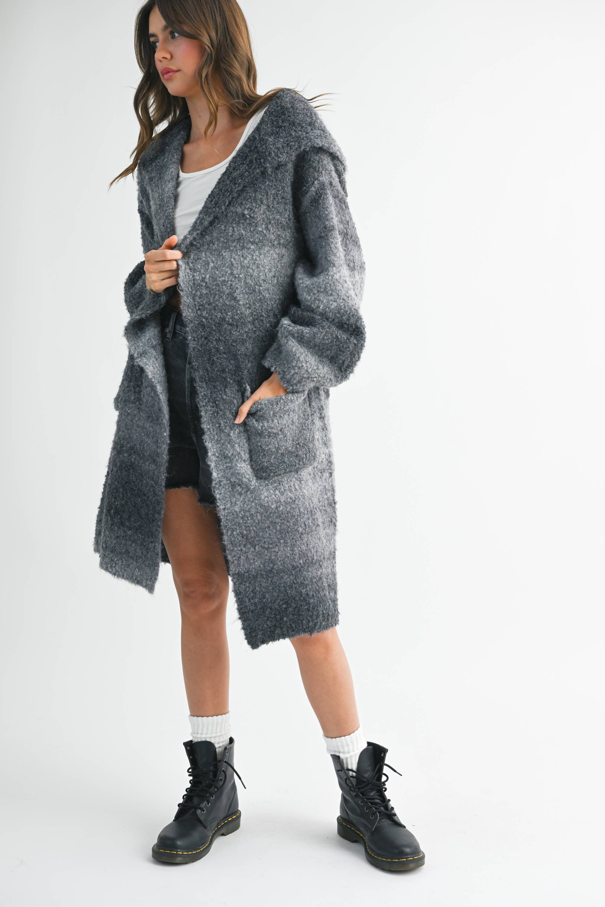 AEMI + CO - Vente Cardigan – femme - Cardigan à capuche Nelsi avec manches ballon et poches18