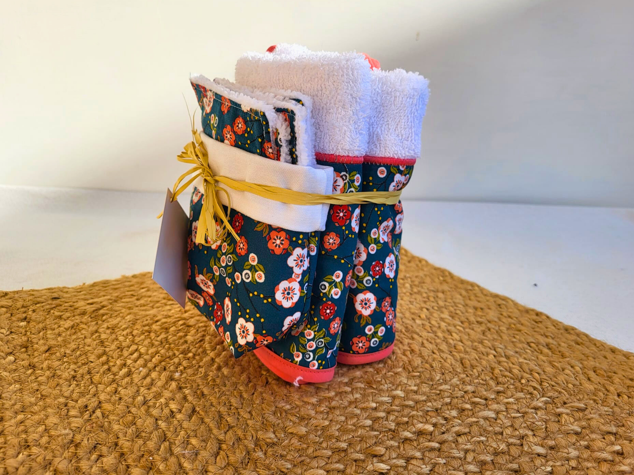 NS par Nathalie SEVE - Wholesale Bath Towel - Assorted hand towel and wipes0