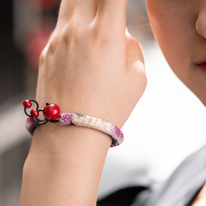 KOTO - Wholesale Beaded Bracelet - Kimono Fabric Bracelet |Green Floral 
Pattern made in Kyoto0