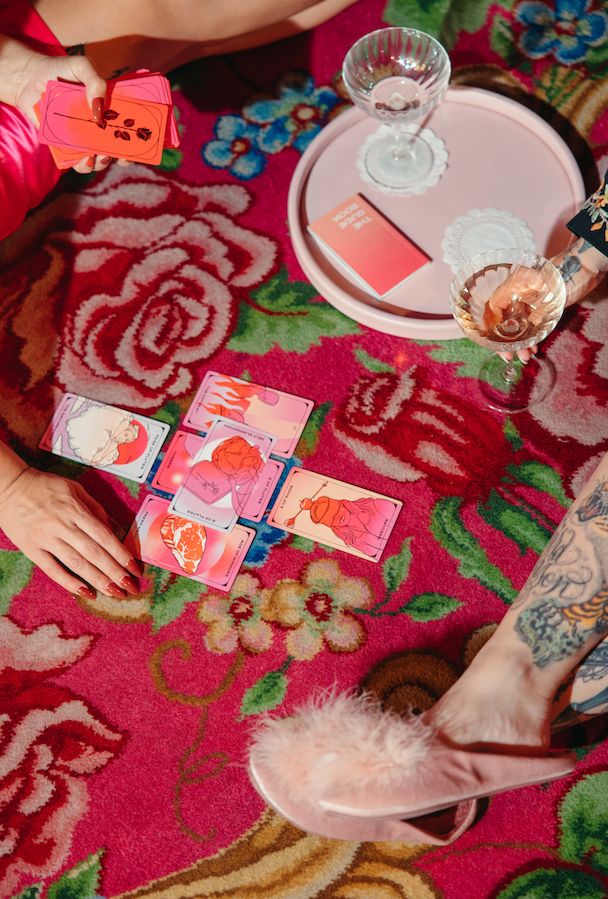 The Final Rose Tarot - Wholesale Tarot Cards - The Final Rose Tarot3