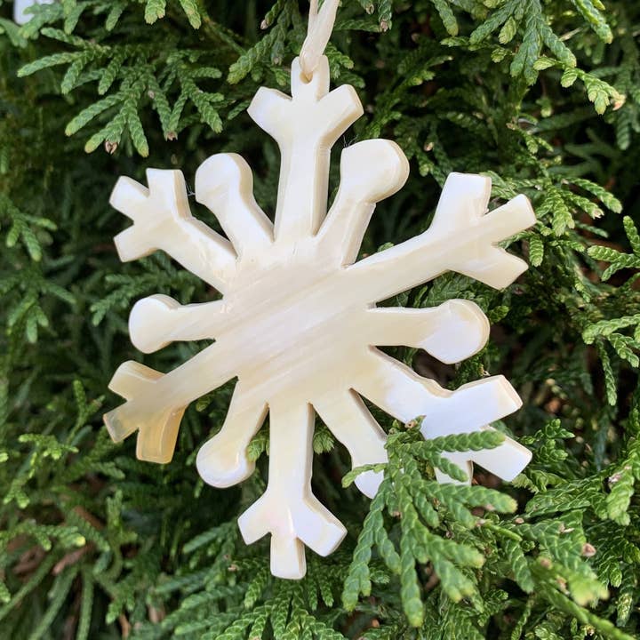 Ornamento con forma de copo de para venta al por mayor de MAADILI COLLECTIVE