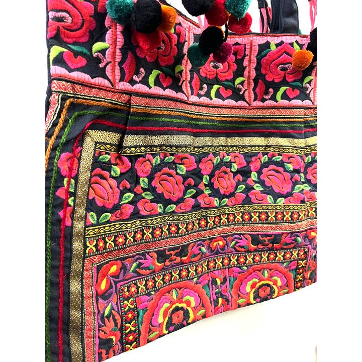 Ricki designs - Vente Tote bag – femme - TOTE EN TISSU BRODÉ À POMPONS FLORAUX2