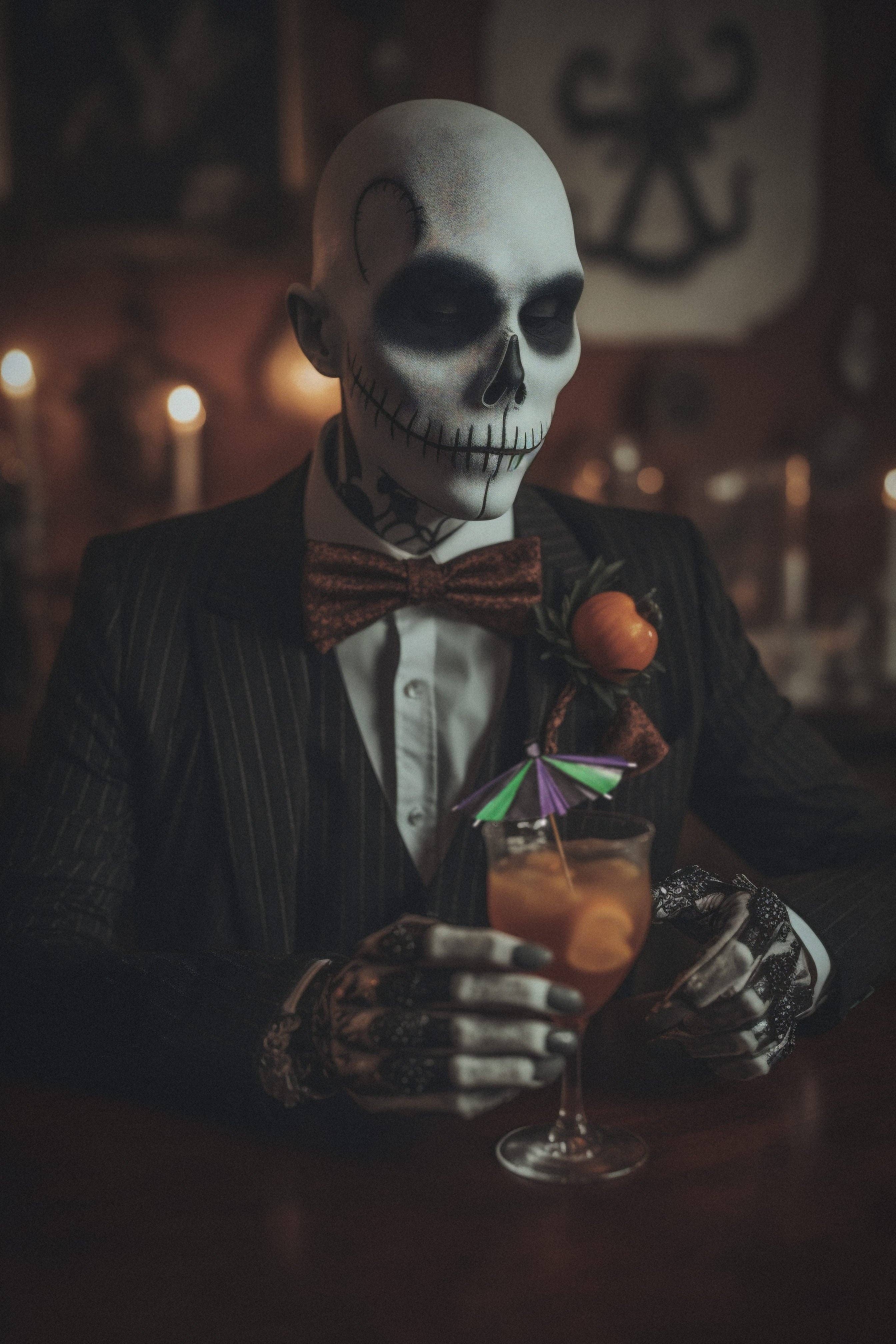 Lively Ghosts - Wholesale Cocktailshaker - Haunted Spirits 'Beetle Juice' | Griezelige tropische cocktailparapluutjes (set van 15)6